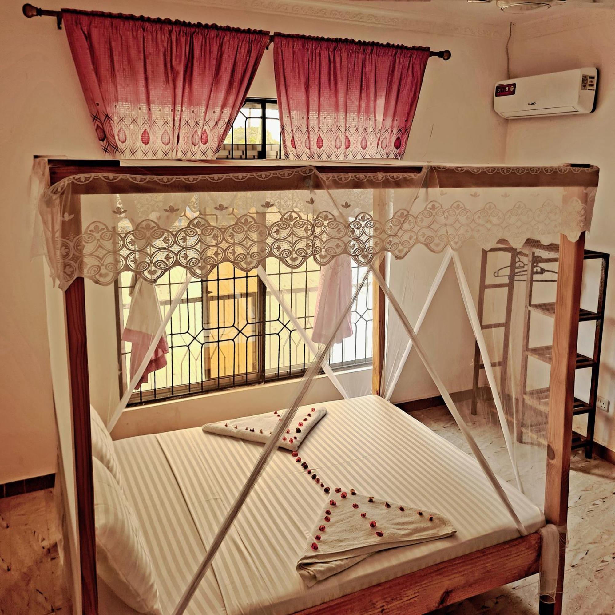 Raha House Bed and Breakfast Nungwi Buitenkant foto