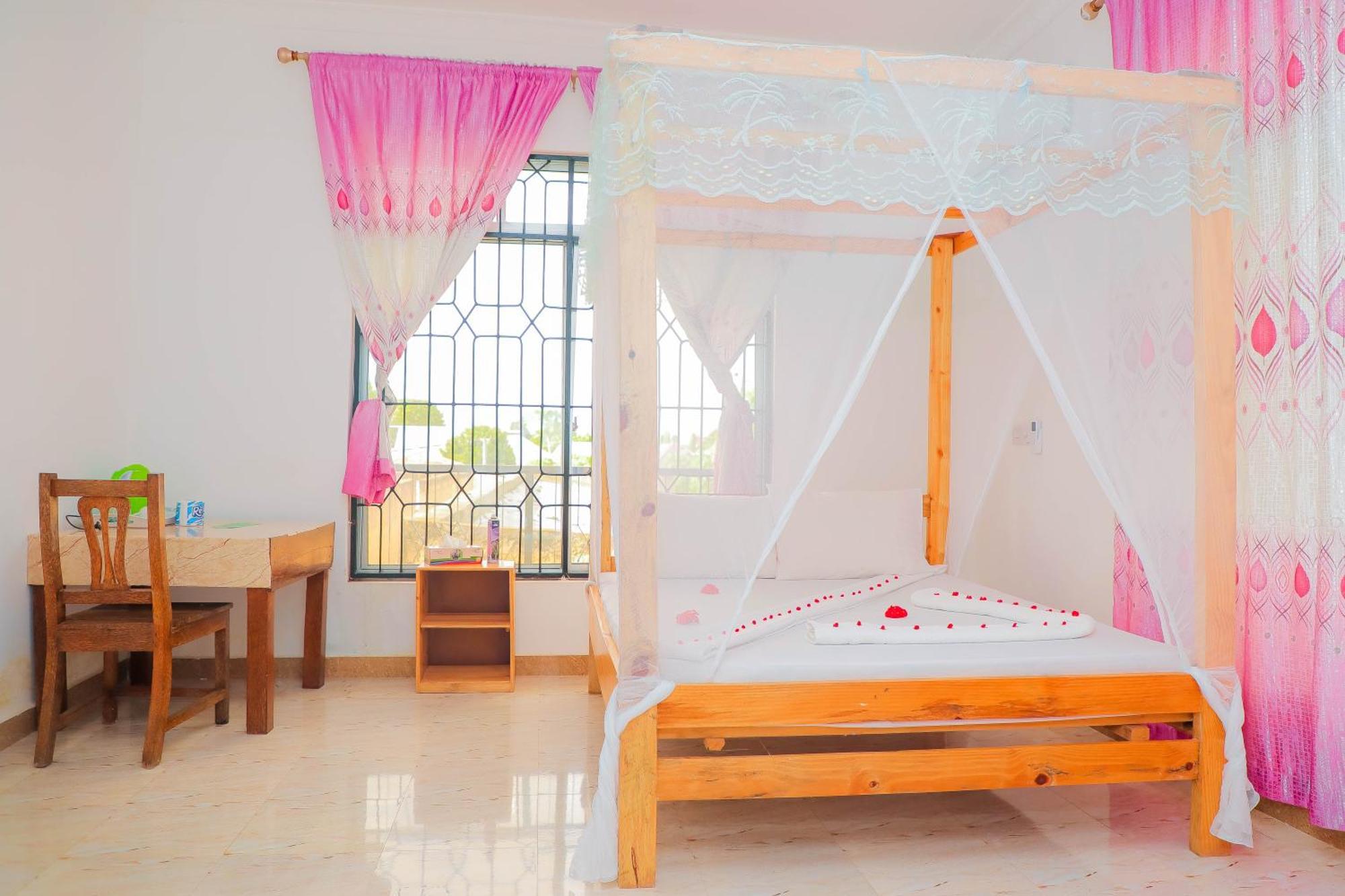 Raha House Bed and Breakfast Nungwi Buitenkant foto