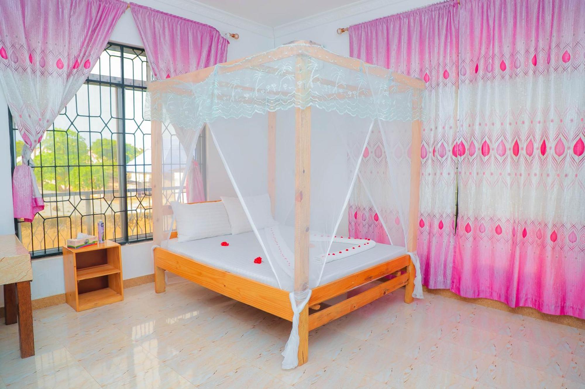 Raha House Bed and Breakfast Nungwi Buitenkant foto