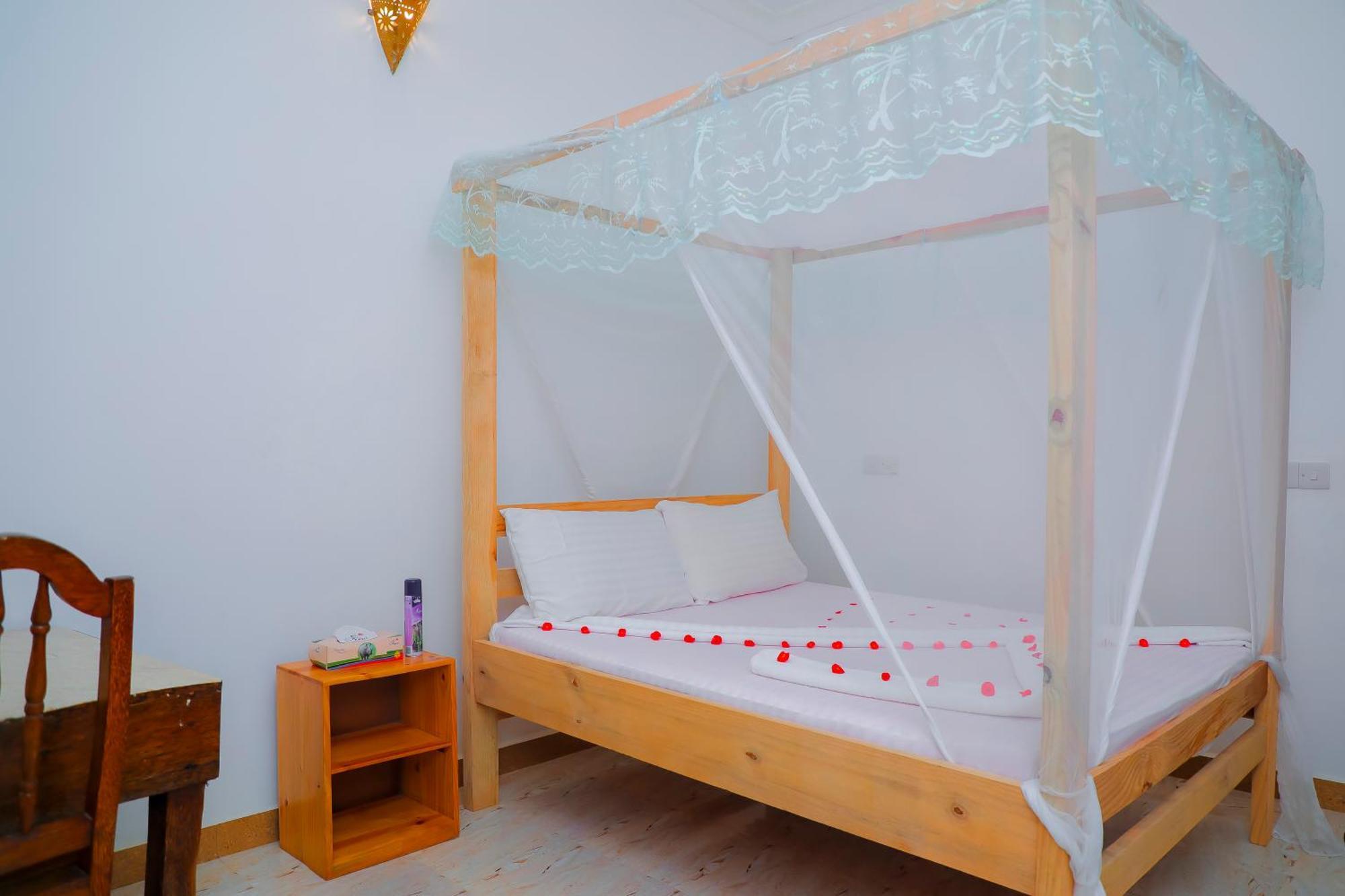 Raha House Bed and Breakfast Nungwi Buitenkant foto